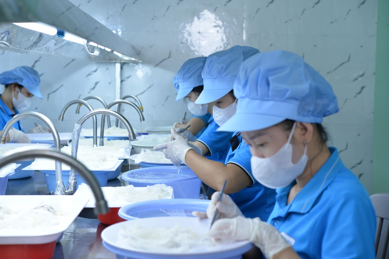 công nhân làm việc