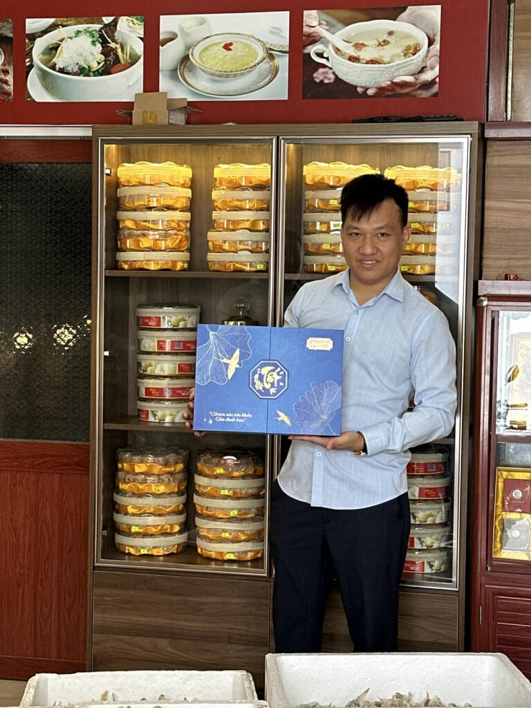 tặng quà tết bố mẹ