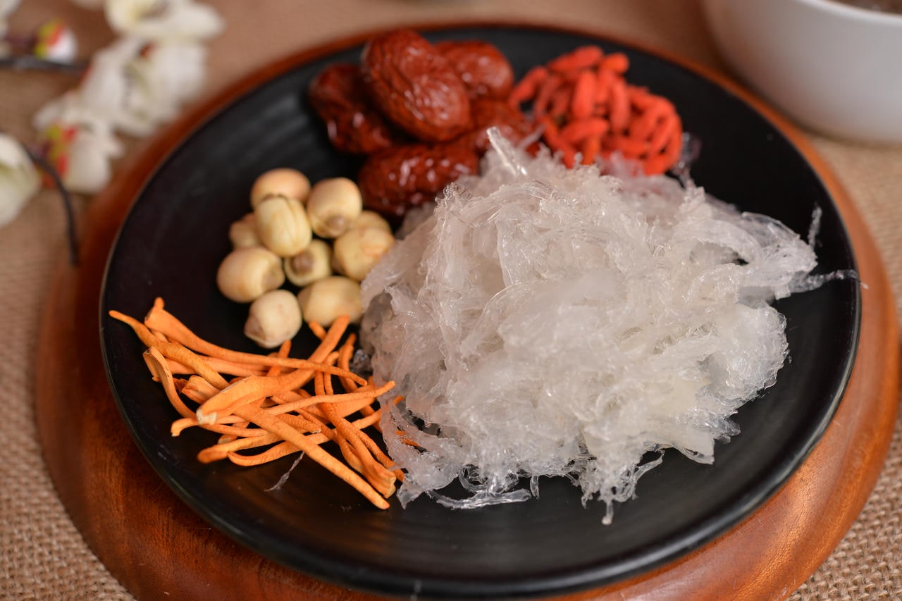 yến vụn đắp tổ nha trang